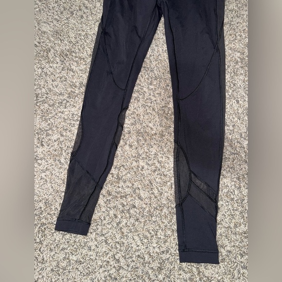 Lululemon Clear The Court Tight *28" size 6 - Picture 12 of 16